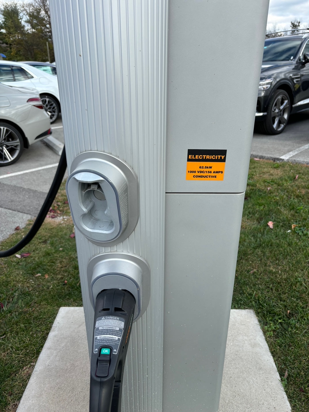 ChargePoint Express 250 1 Year Software + Warranty Bundle 62.5kW Level 3 DC Fast Charger Charging Station